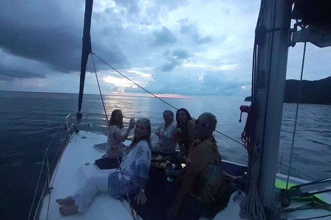 trip-afternoon-in-a-private-sailing-boat-in-the-tayrona-park