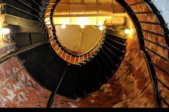 truro-cape-cod-lighthouse-and-highland-house-museum-tour