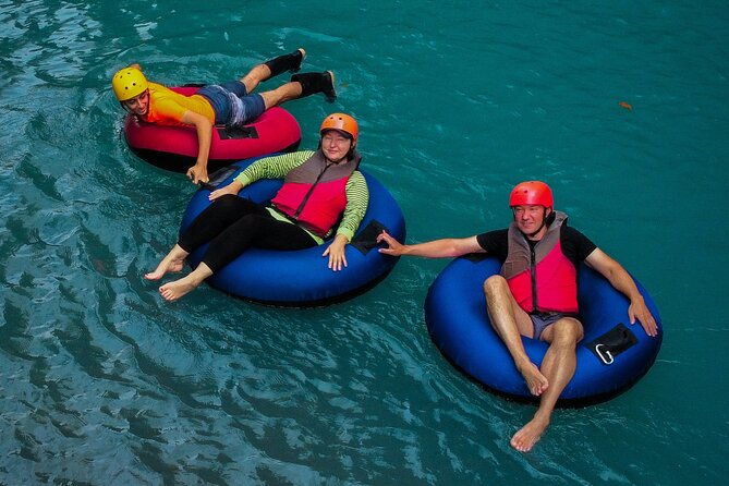 tubing-rio-celeste-adventure-experiences-in-nature