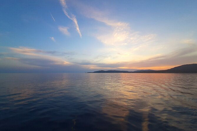 unique-aperitif-experience-at-sunset-on-a-catamaran