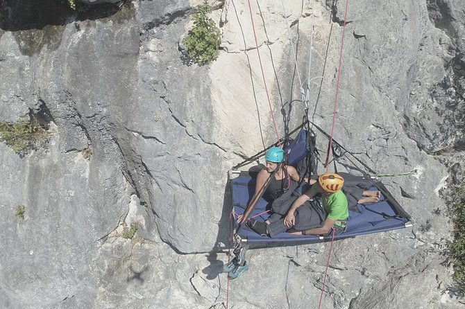 unique-vertical-camping