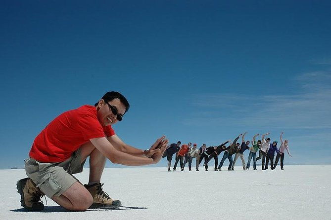 uyuni-salt-flat-2-daysunset-at-salt-water-region-mirror-effect