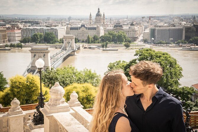 vacation-photographer-in-budapest-at-fishermans-bastion