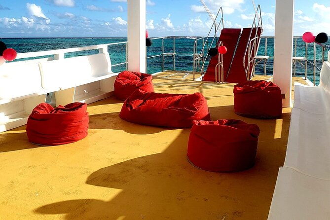 vip-catamaran-with-snorkeling