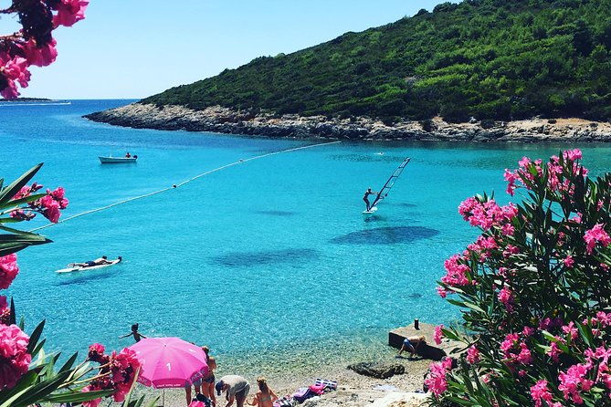 vis-sandy-beach-stand-up-paddle-tour