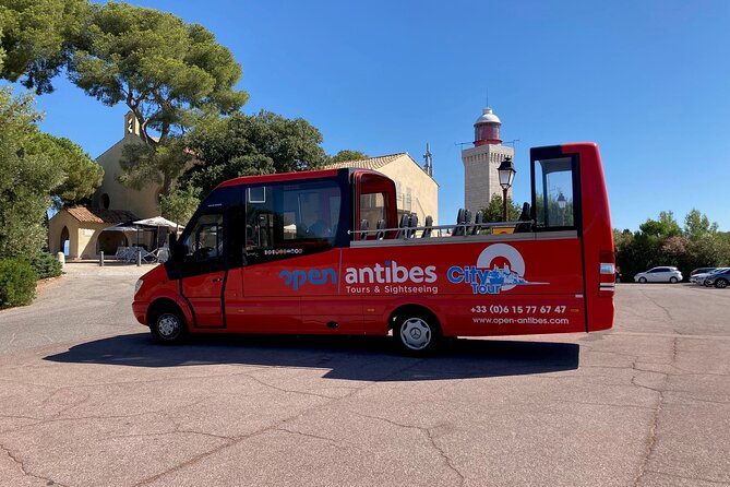 visit-of-antibes-juan-les-pins-by-convertible-bus-2
