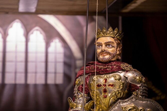 visit-to-the-museum-and-show-of-sicilian-puppets-in-syracuse
