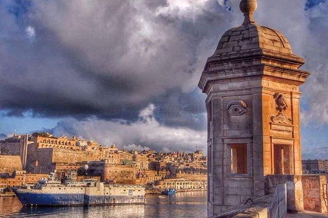 vittoriosa-cospicua-and-senglea-vintage-bus-tour