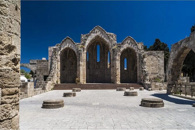 walking-mini-group-shore-excursion-of-rhodes-old-town