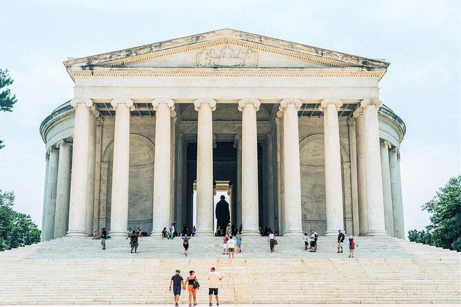 washington-dc-cherry-blossoms-by-bike-tour