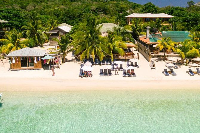 west-bay-beach-daypass-with-round-trip-transportacion-in-roatan