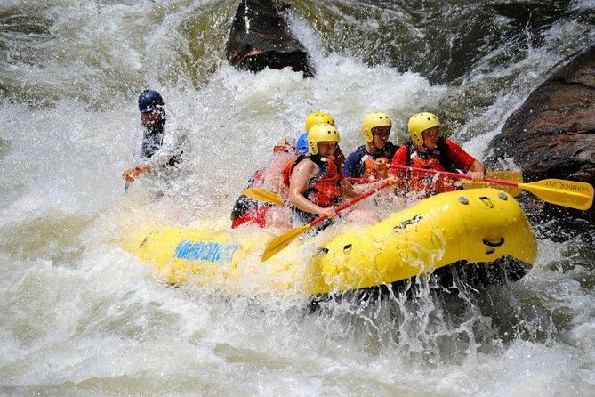 white-water-rafting-at-jarabacoa
