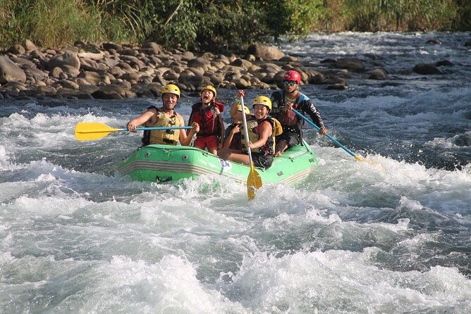 white-water-rafting-class-ii-iii-in-the-afternoon