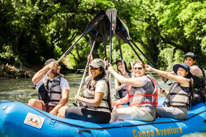wildlife-safari-float-by-inflatable-raft-in-penas-blancas-river