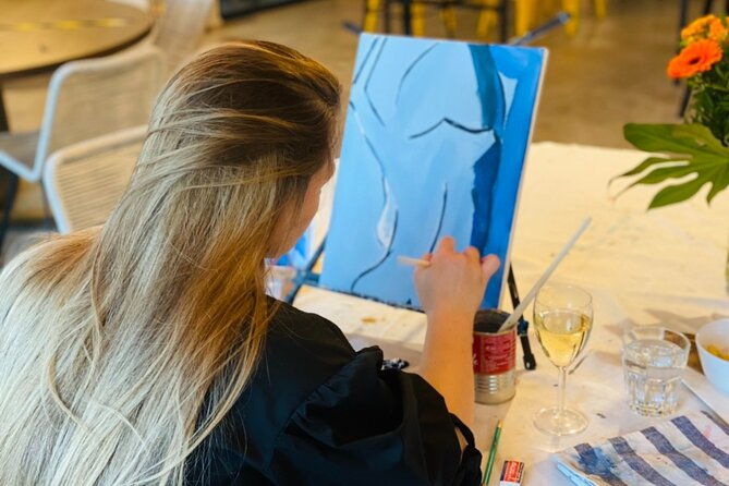 wine-and-painting-workshop-experience-in-brussels