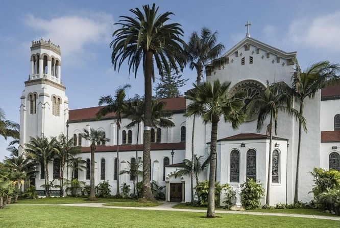 wine-chocolate-walking-tour-of-downtown-santa-barbara-2