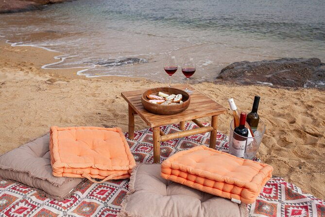 wine-tasting-in-mykonos-with-greek-ancient-varieties