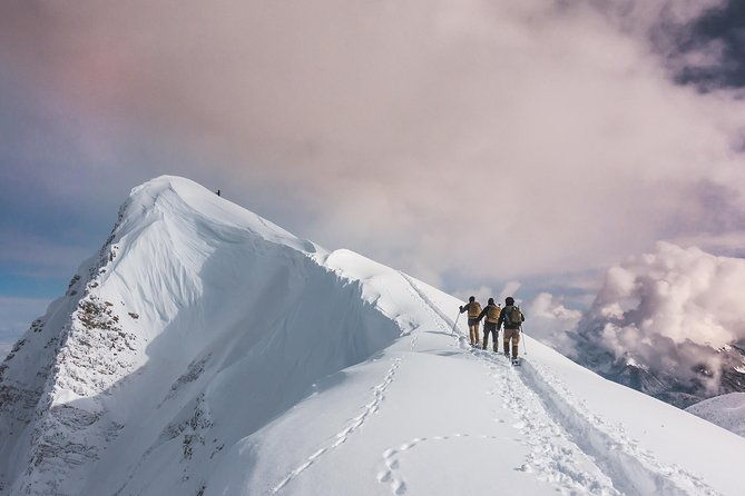 winter-hike-in-julian-alps