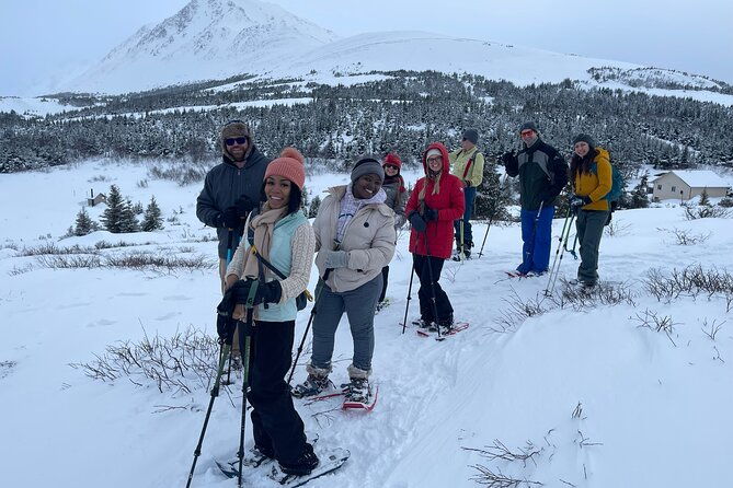 winter-snowshoeing-adventure