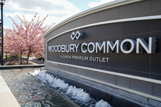woodbury-common-premium-outlets-shopping-tour-from-midtown-2
