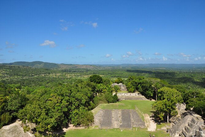 xunantunich-mayan-ruins-tour-and-cave-tubing-at-jaguar-paw