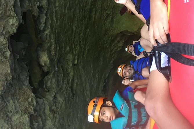 xunantunich-mayan-temples-and-cave-tubing-paradise
