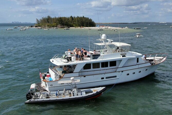 yacht-charter-madeira-beach-and-tampa-bay