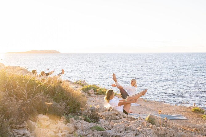 yoga-brunch-by-the-sea-in-ibiza