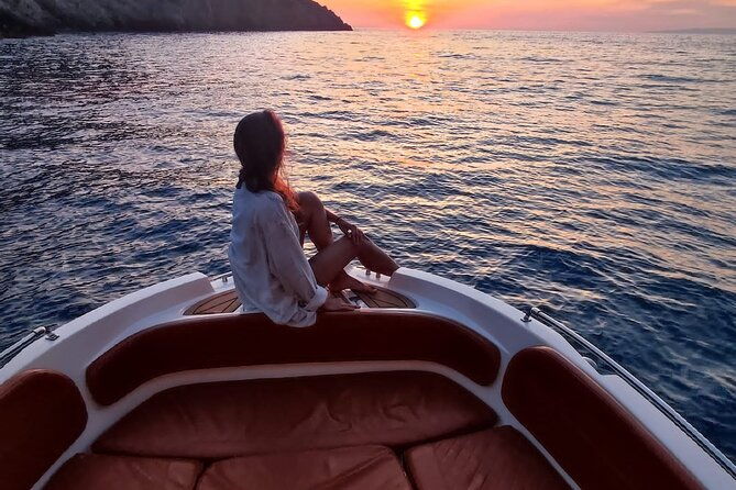zakynthos-private-cruise-to-shipwreck-beach-blue-caves
