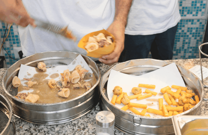 1-5-hour-food-guided-tour-sightseeing-in-genoa