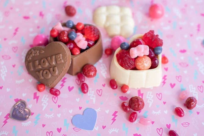 1 Hour Guided Hearts Chocolate Making Class in Jacksonville