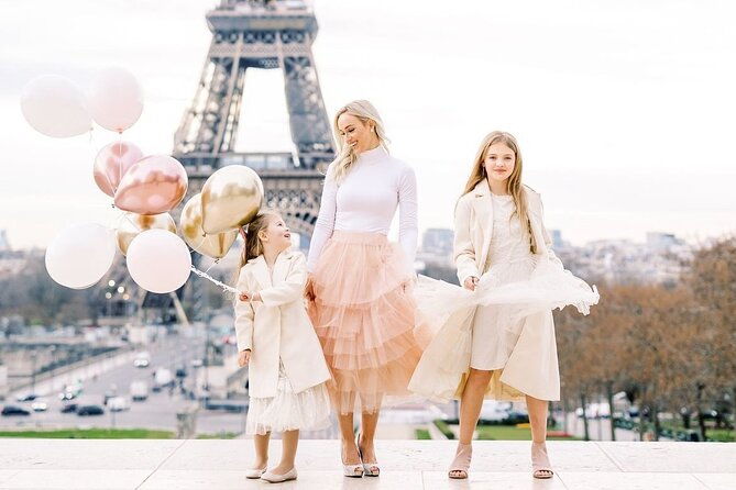 1-hour-private-photo-session-experience-with-the-eiffel-tower