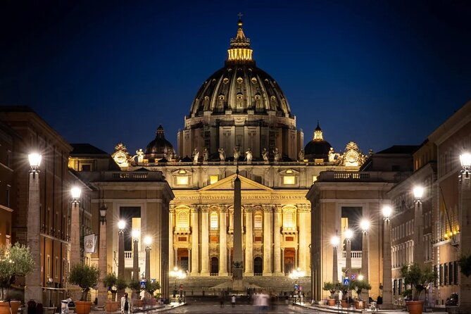 2-hours-guided-walking-tour-in-st-peters-and-dome-exploration