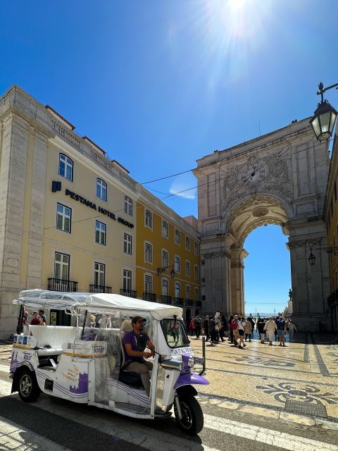 3-hour-tour-in-lisbon-7-hills-private-tuk-tuk-2