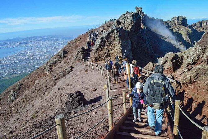 4-hours-vesuvius-volcano-tour