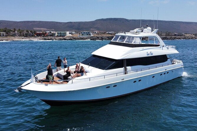 85 Ft Lazzara Luxury Yacht Rental in Newport Beach
