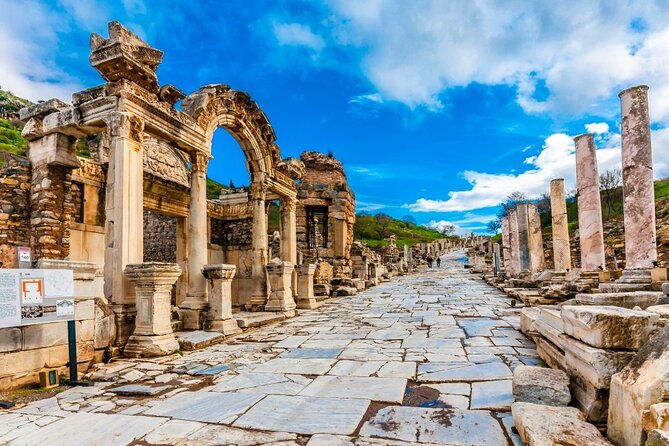 aegean-gems-travel-to-pamukkale-ephesus-kusadasi