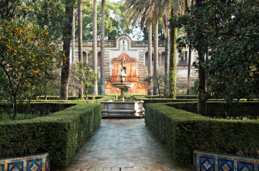 alcazar-of-seville-reduced-group-tour-2