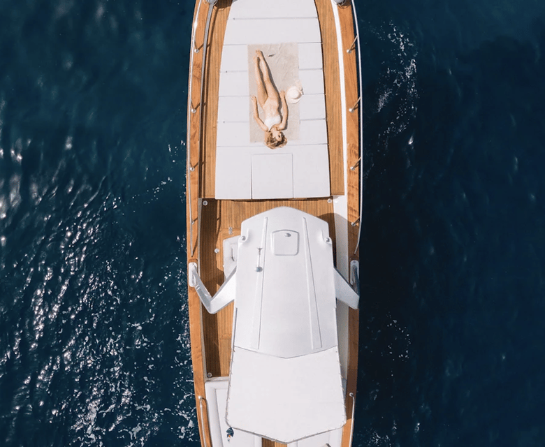 amalfi-coast-boat-tour-with-drinks-and-lunch
