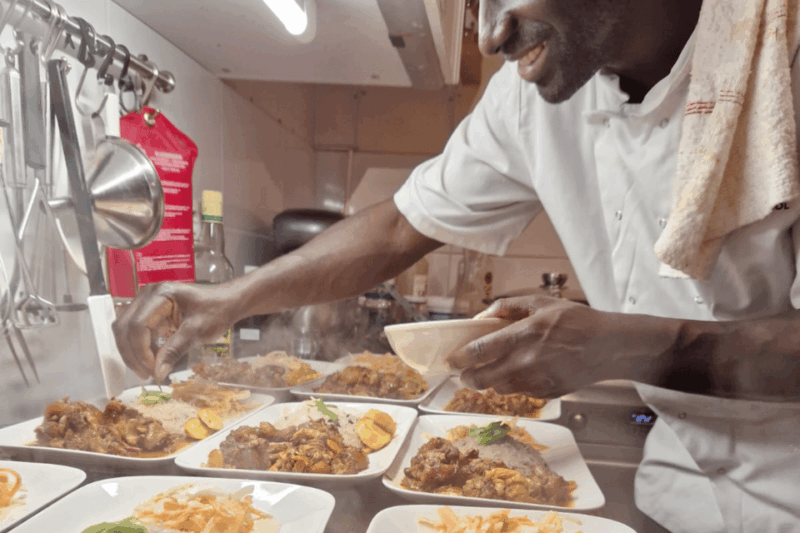 amsterdam-3-course-dinner-party-at-secret-pop-up-restaurant