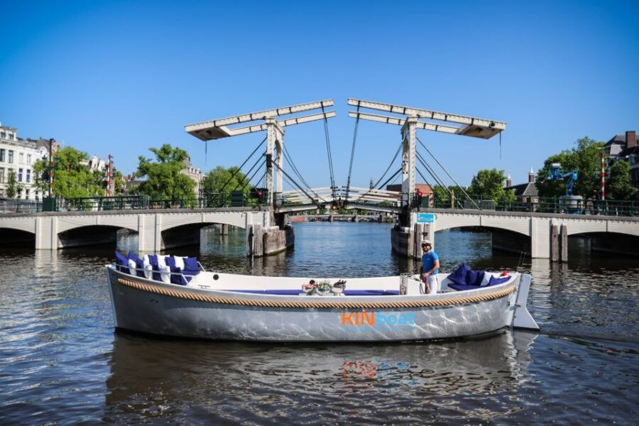 amsterdam-canal-cruise-with-unlimited-drink-option