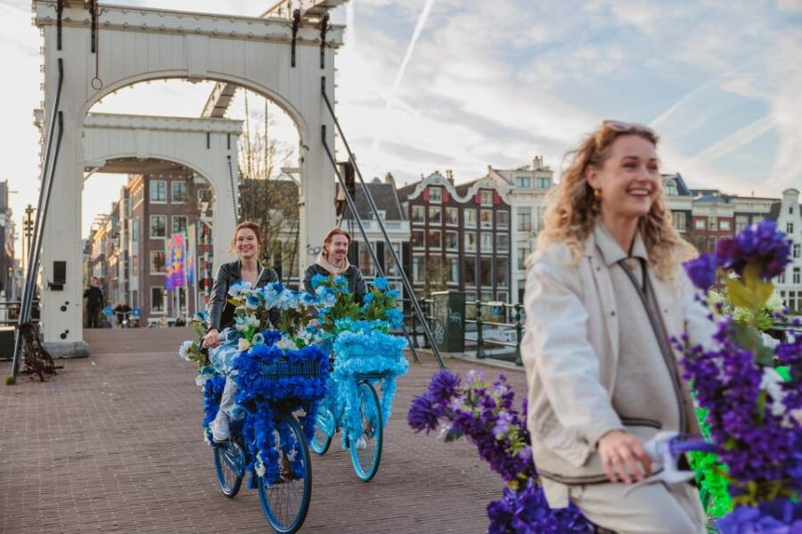 amsterdam-flower-bike-guided-tour-of-city-canals