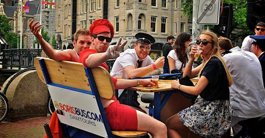 amsterdam-guided-beer-or-prosecco-bike-tour