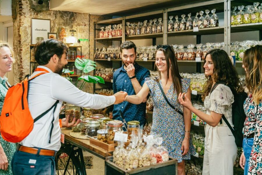 amsterdam-historical-highlights-walking-tour-with-tasting