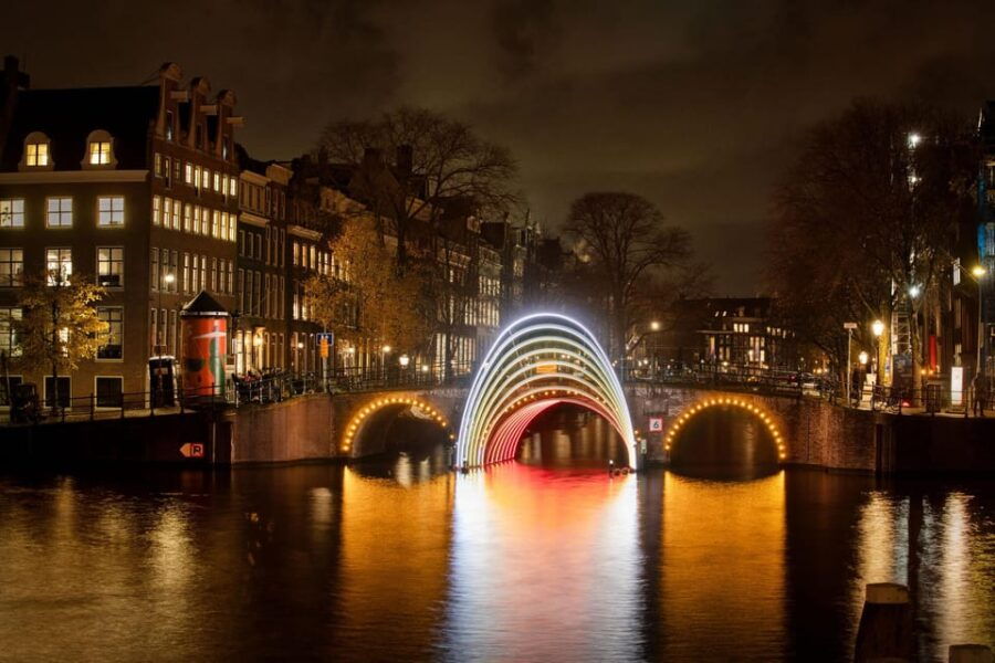 amsterdam-light-festival-boat-tour-with-warm-drinks-2