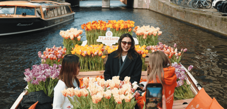 amsterdam-premium-tulip-boat-canal-tour