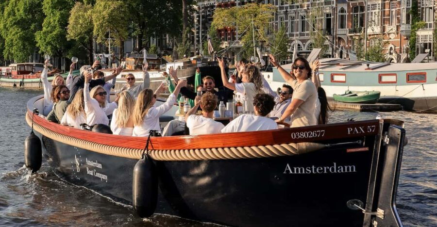 amsterdam-private-city-canal-cruise