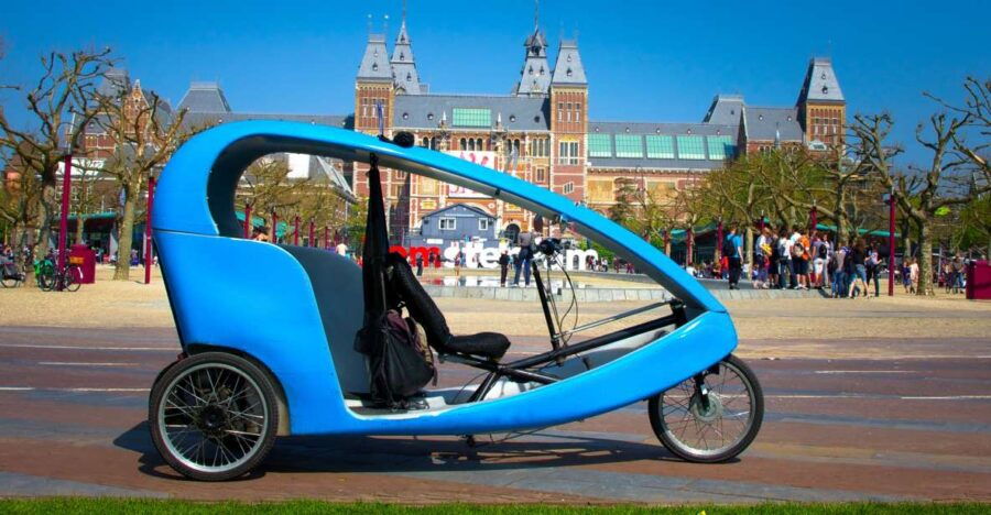amsterdam-private-pedicab-historical-sightseeing-tour