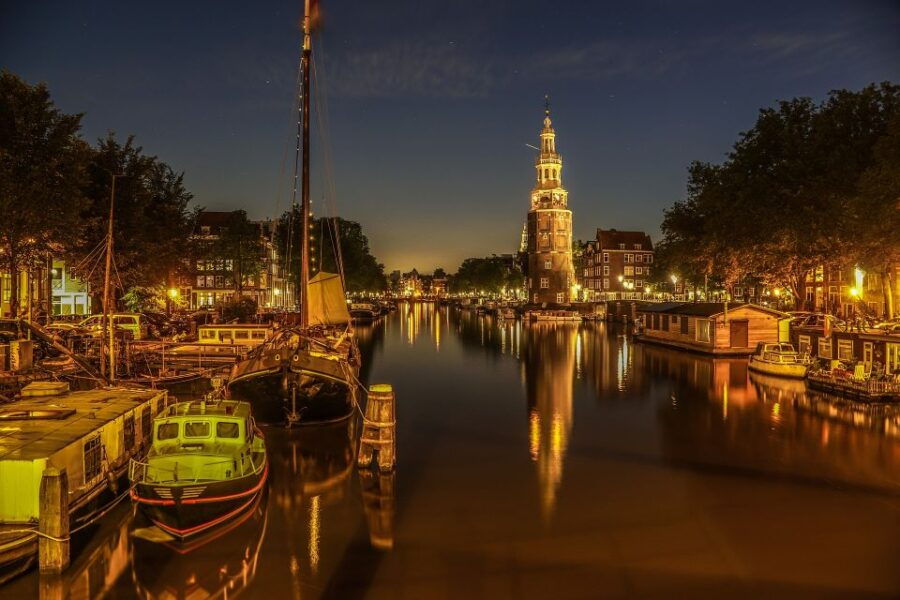 amsterdam-private-romantic-evening-boat-tour-with-prosecco
