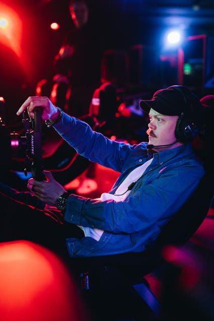 amsterdam-racing-experience-at-adam-vr-game-park-no-vr